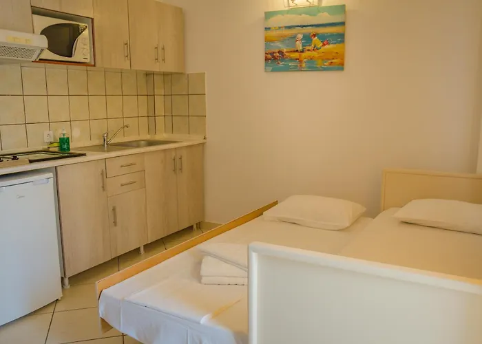 Erics * 斯卡拉伯塔麦斯