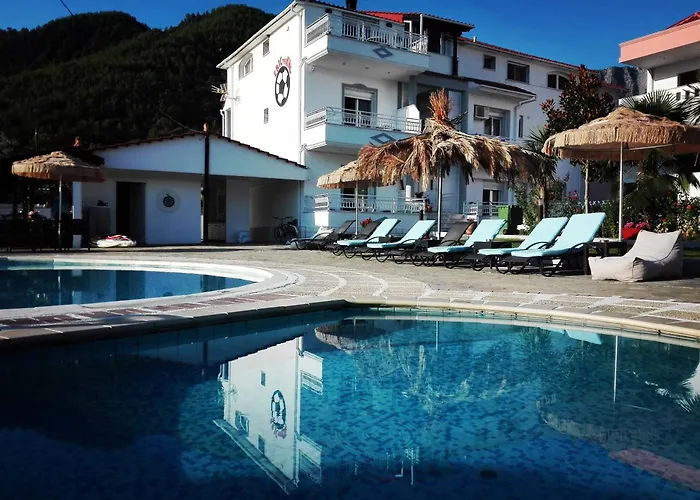 Erics * 斯卡拉伯塔麦斯